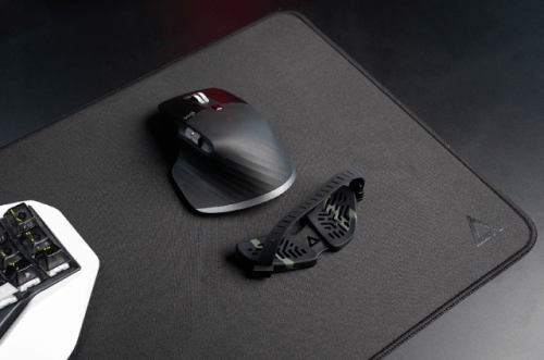 Erweitere deinen Schreibtisch mit DeltaHubs Top-Ergonomie- oder Gaming-Paket - jetzt mit exklusivem Partnerrabatt!