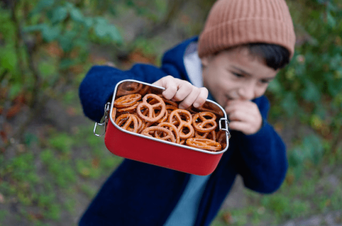 Robuste und plastikfreie Brotboxen für Schule und Kindergarten, auch mit individueller Namensgravur.