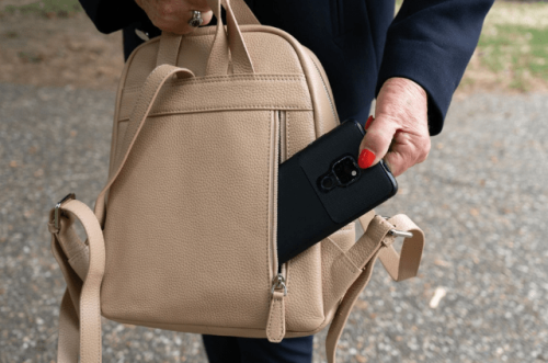 Mit viel Liebe zum Detail - Lederaccessoires hergestellt mit viel Leidenschaft und purer Präzision.